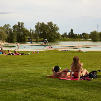 Beaune Côté Plage : baignade naturelle et loisirs aquatiques