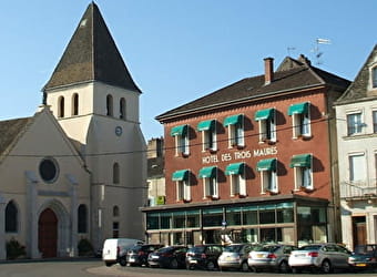 Hôtel-Restaurant Les Trois Maures - VERDUN-SUR-LE-DOUBS