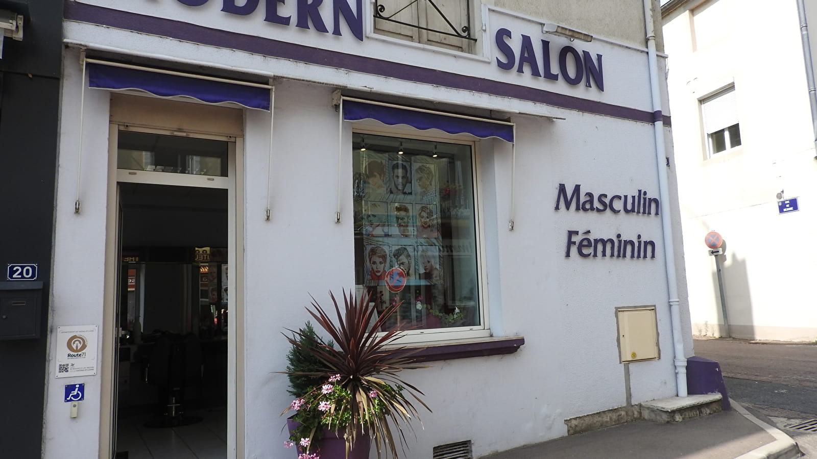 Modern'Salon