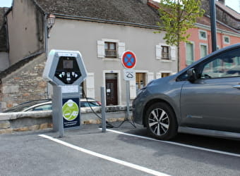 Borne de recharge pour véhicules électriques - VERDUN-SUR-LE-DOUBS
