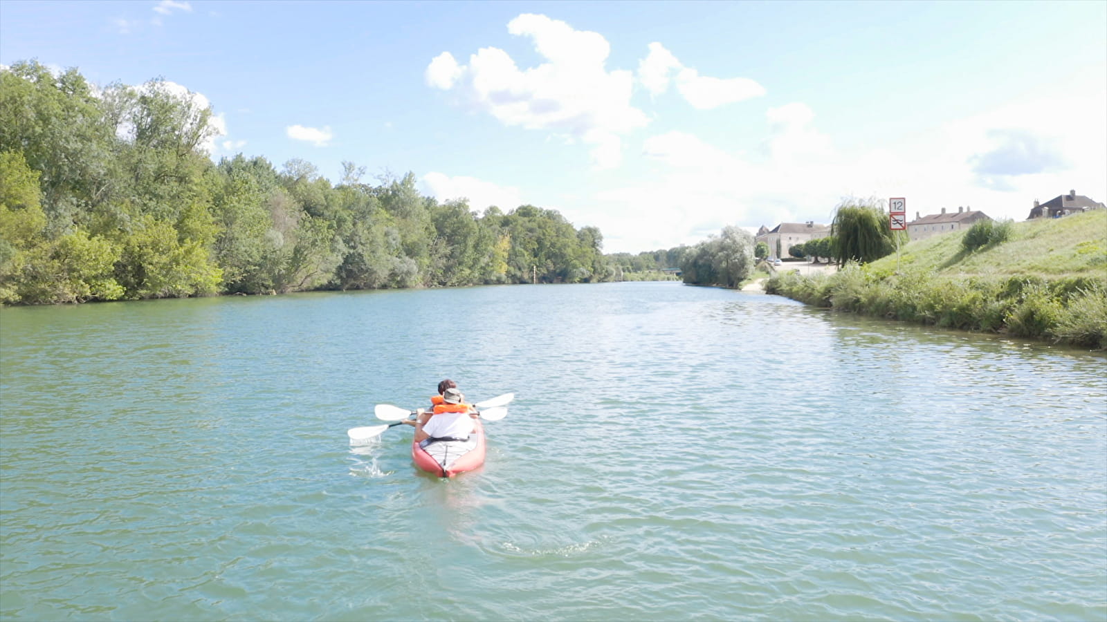 Location de kayaks : balade autour de Verdun-sur-le-Doubs